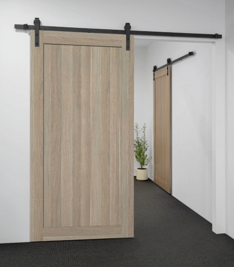 25mm x 2100mm x 1000mm Valence Oak Shaker Standard Door